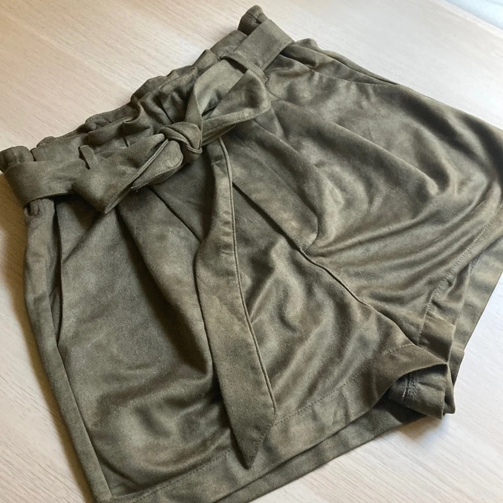 She & Sky Dressy Paper Bag Shorts, green suede, size small